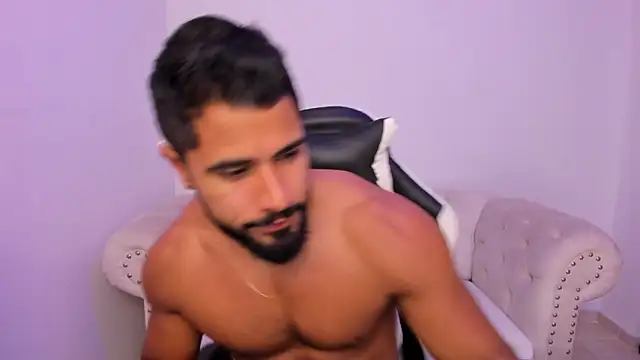 Santiago huntt online show from March 2026 08:23:02 PM