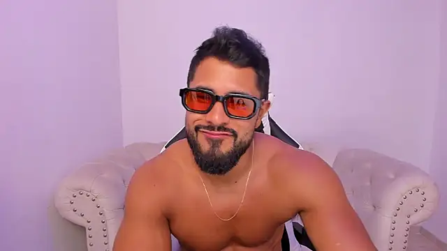 Santiago huntt online show from March 2026 09:09:01 PM