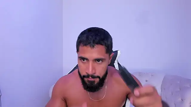 Santiago huntt online show from November 2025 09:40:01 PM