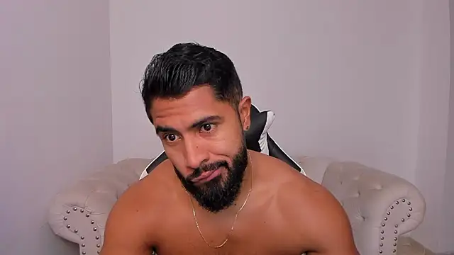 Santiago huntt online show from January 2026 12:34:01 PM