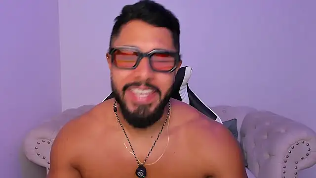 Santiago huntt online show from March 2026 08:32:01 PM