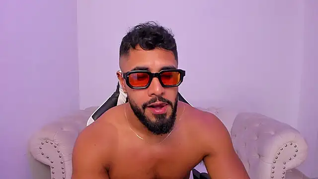 Santiago huntt online show from March 2026 08:53:02 PM