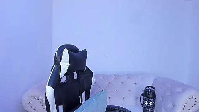 Santiago huntt online show from October 2025 09:11:02 PM