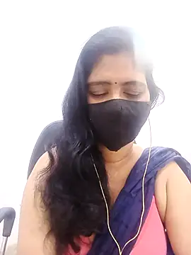 Snapshot of Lucky-Deepthi chatting on February 2026 10:21:01 PM Lucky-Deepthi online show from February 2026 10:21:01 PM