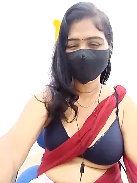 Snapshot of Lucky-Deepthi chatting on February 2026 01:15:01 AM Lucky-Deepthi online show from February 2026 01:15:01 AM