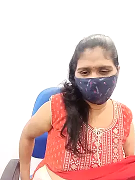 Snapshot of Lucky-Deepthi chatting on February 2025 06:10:02 PM Lucky-Deepthi online show from February 2025 06:10:02 PM