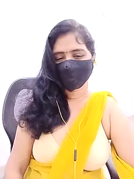 Snapshot of Lucky-Deepthi chatting on March 2026 01:05:01 AM Lucky-Deepthi online show from March 2026 01:05:01 AM