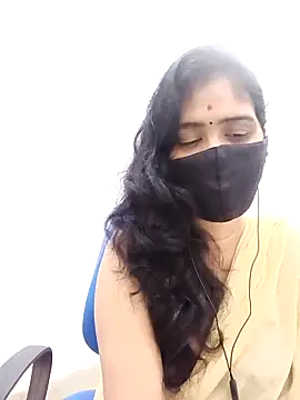Snapshot of Lucky-Deepthi chatting on September 2025 12:28:02 AM Lucky-Deepthi online show from September 2025 12:28:02 AM