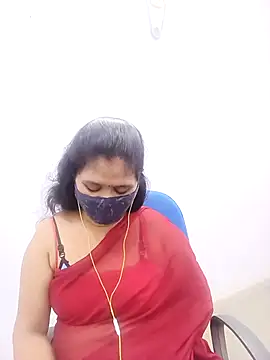 Snapshot of Lucky-Deepthi chatting on February 2025 05:42:02 PM Lucky-Deepthi online show from February 2025 05:42:02 PM