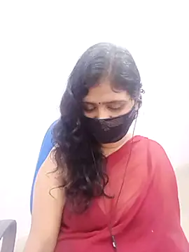 Snapshot of Lucky-Deepthi chatting on March 2025 05:35:02 PM Lucky-Deepthi online show from March 2025 05:35:02 PM