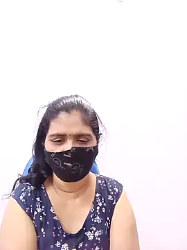 Snapshot of Lucky-Deepthi chatting on February 2025 10:52:02 PM Lucky-Deepthi online show from February 2025 10:52:02 PM