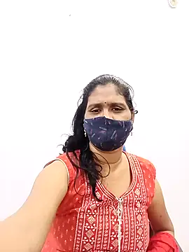 Snapshot of Lucky-Deepthi chatting on February 2025 09:27:01 PM Lucky-Deepthi online show from February 2025 09:27:01 PM