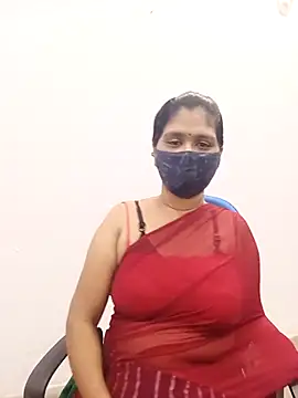 Snapshot of Lucky-Deepthi chatting on February 2025 11:46:01 PM Lucky-Deepthi online show from February 2025 11:46:01 PM