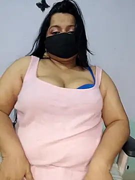 Snapshot of BigAssSarah chatting on March 2026 01:36:01 PM BigAssSarah online show from March 2026 01:36:01 PM