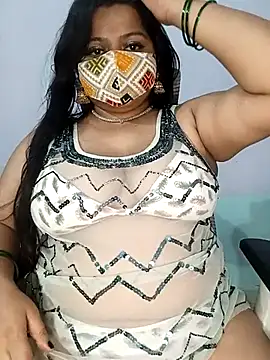 Snapshot of BigAssSarah chatting on February 2026 01:21:02 PM BigAssSarah online show from February 2026 01:21:02 PM