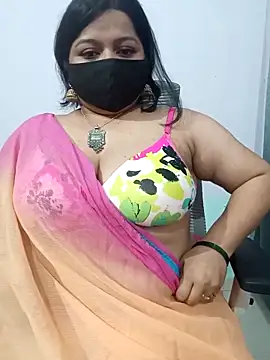 Snapshot of BigAssSarah chatting on February 2026 09:58:01 AM BigAssSarah online show from February 2026 09:58:01 AM