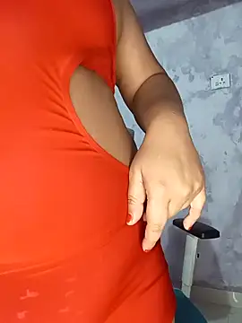 BigAssSarah online show from January 2026 01:43:02 AM