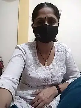 Snapshot of priyancyfun chatting on March 2025 08:11:01 PM priyancyfun online show from March 2025 08:11:01 PM
