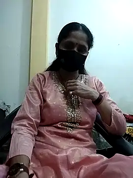Snapshot of priyancyfun chatting on March 2025 03:35:01 PM priyancyfun online show from March 2025 03:35:01 PM