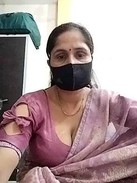Snapshot of priyancyfun chatting on May 2026 08:39:01 AM priyancyfun online show from May 2026 08:39:01 AM