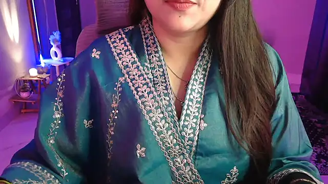 Mitikaa online show from November 2025 01:59:01 PM