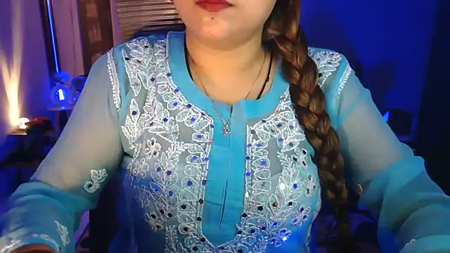 Mitikaa online show from May 2026 02:05:02 PM