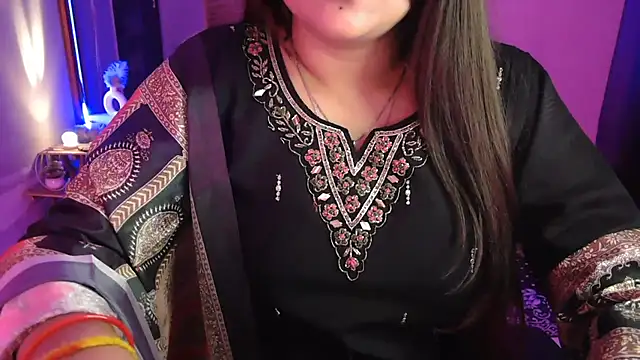 Mitikaa online show from November 2025 02:17:01 PM