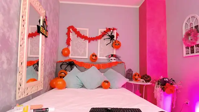 Snapshot of LustyRosee chatting on October 2025 04:37:01 PM LustyRosee online show from October 2025 04:37:01 PM