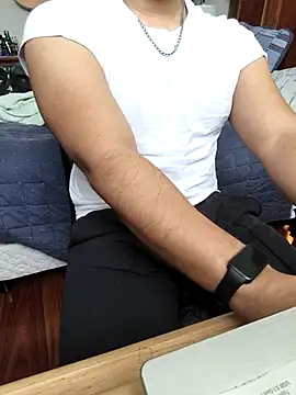 pitorico bb online show from November 2025 04:52:02 PM