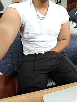 pitorico bb online show from November 2025 05:13:01 PM