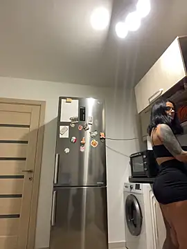 NNNoire online show from November 2025 03:49:02 PM