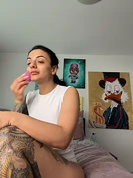 NNNoire online show from April 2026 06:31:01 AM