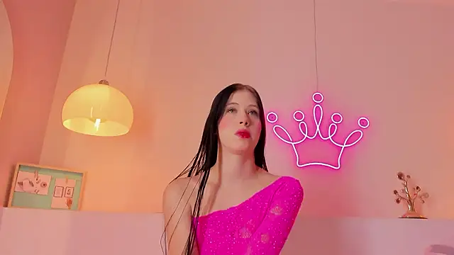 sara  jones gh online show from February 2026 03:02:02 PM