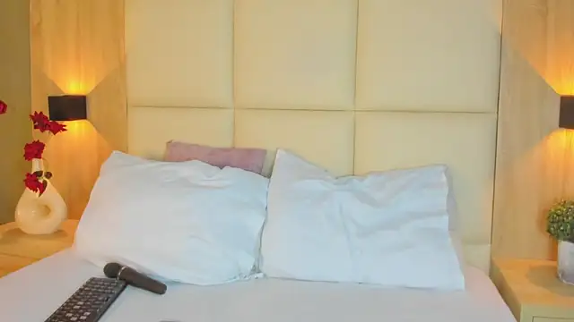 Snapshot of antonella_cutie_ chatting on April 2026 12:34:02 PM antonella cutie online show from April 2026 12:34:02 PM