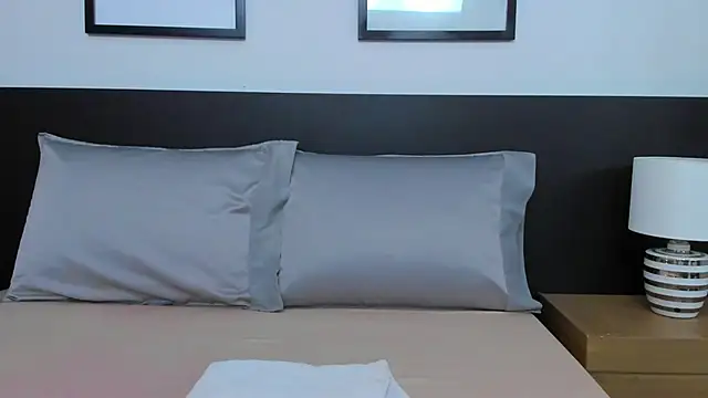 vi anaya online show from November 2025 04:00:02 AM