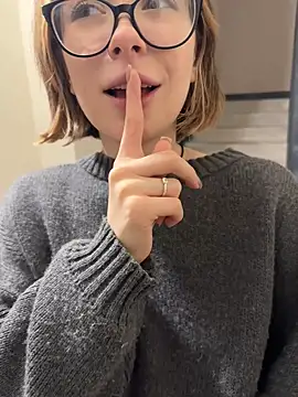 Snapshot of Alexandria_Balenciaga chatting on February 2025 10:14:01 PM Alexandria Balenciaga online show from February 2025 10:14:01 PM