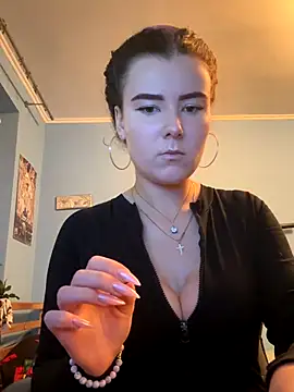 Snapshot of mewKate chatting on December 2025 02:53:02 PM mewKate online show from December 2025 02:53:02 PM