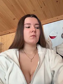 Snapshot of mewKate chatting on February 2026 10:55:01 AM mewKate online show from February 2026 10:55:01 AM