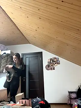 Snapshot of mewKate chatting on December 2025 03:29:02 PM mewKate online show from December 2025 03:29:02 PM