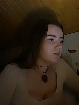 mewKate online show from May 2026 06:20:01 PM