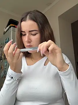 Snapshot of mewKate chatting on October 2025 08:26:02 AM mewKate online show from October 2025 08:26:02 AM