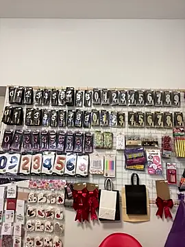 mewKate online show from March 2026 02:50:02 PM