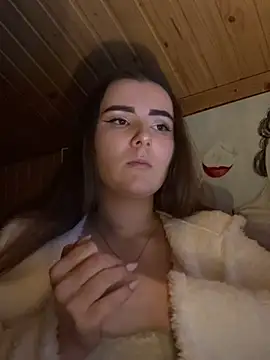 Snapshot of mewKate chatting on February 2026 04:45:02 PM mewKate online show from February 2026 04:45:02 PM