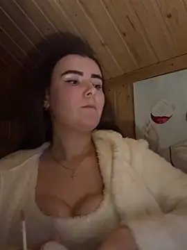 Snapshot of mewKate chatting on February 2026 05:45:01 PM mewKate online show from February 2026 05:45:01 PM