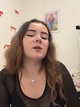 Snapshot of mewKate chatting on December 2025 12:40:02 PM mewKate online show from December 2025 12:40:02 PM