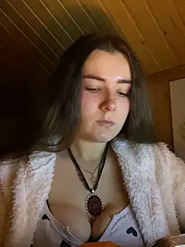 mewKate online show from April 2026 05:58:02 PM