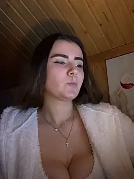 Snapshot of mewKate chatting on February 2026 03:53:02 PM mewKate online show from February 2026 03:53:02 PM