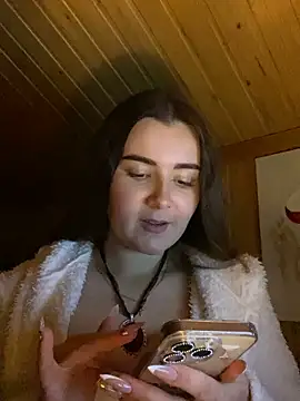 mewKate online show from April 2026 07:22:01 PM