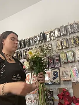 mewKate online show from May 2026 09:41:02 AM