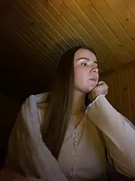 Snapshot of mewKate chatting on March 2025 07:02:02 PM mewKate online show from March 2025 07:02:02 PM